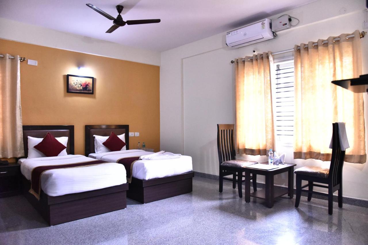 The Banjaara Suites Bangalore Exterior foto