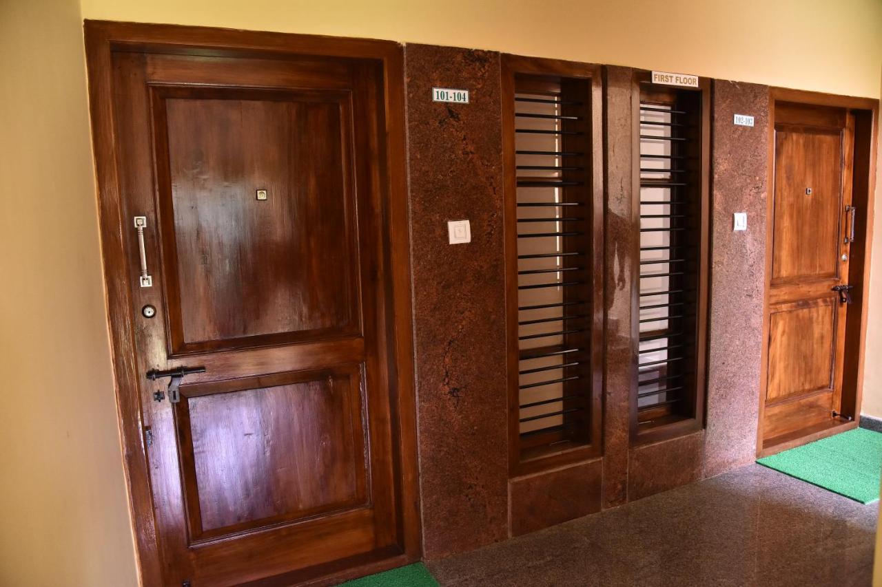 The Banjaara Suites Bangalore Exterior foto